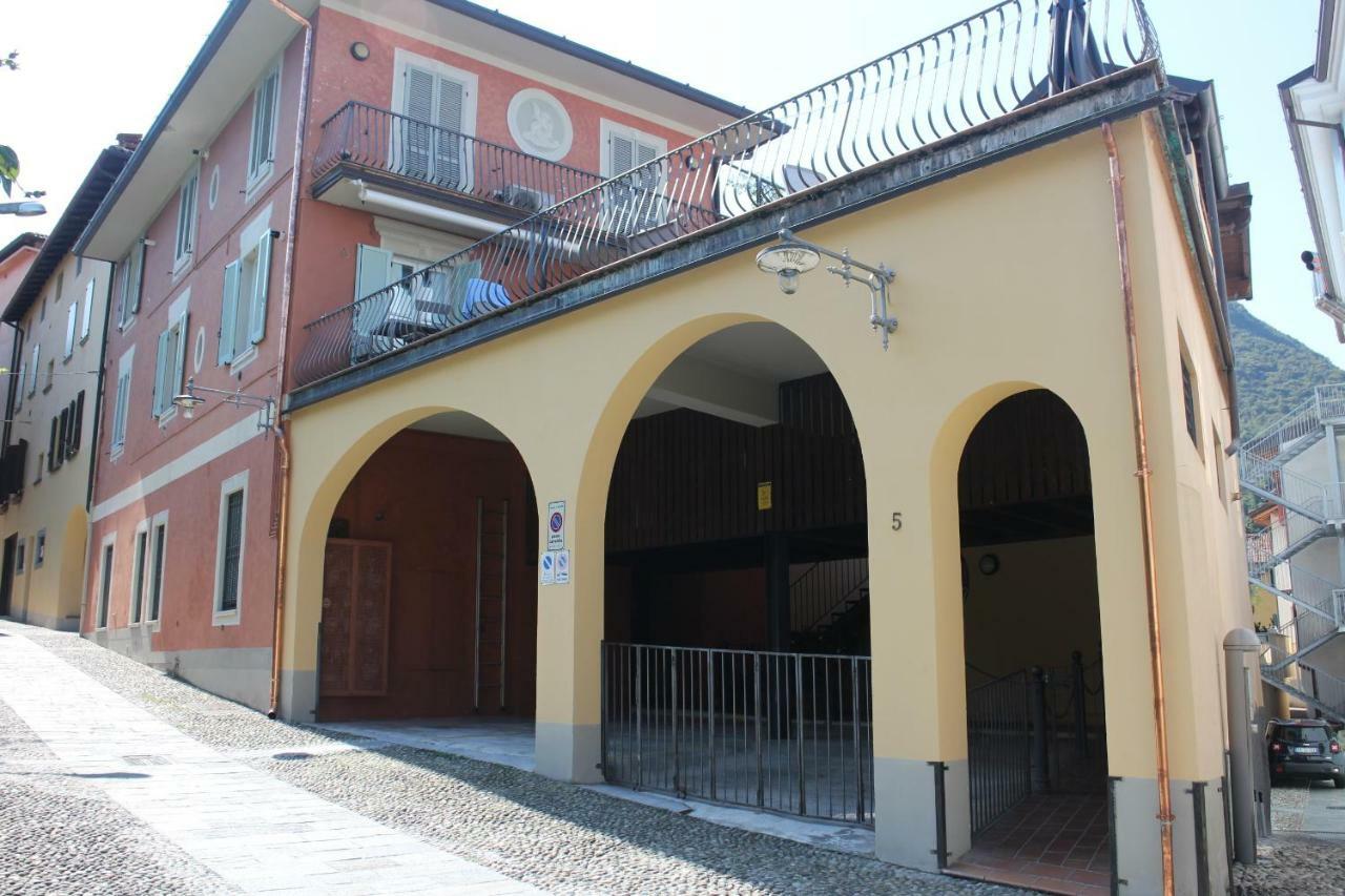 La Casetta Del Porto Sulzano Exteriör bild